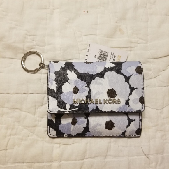 Michael Kors Jet Set travel wallet w/keychain - Picture 6 of 7